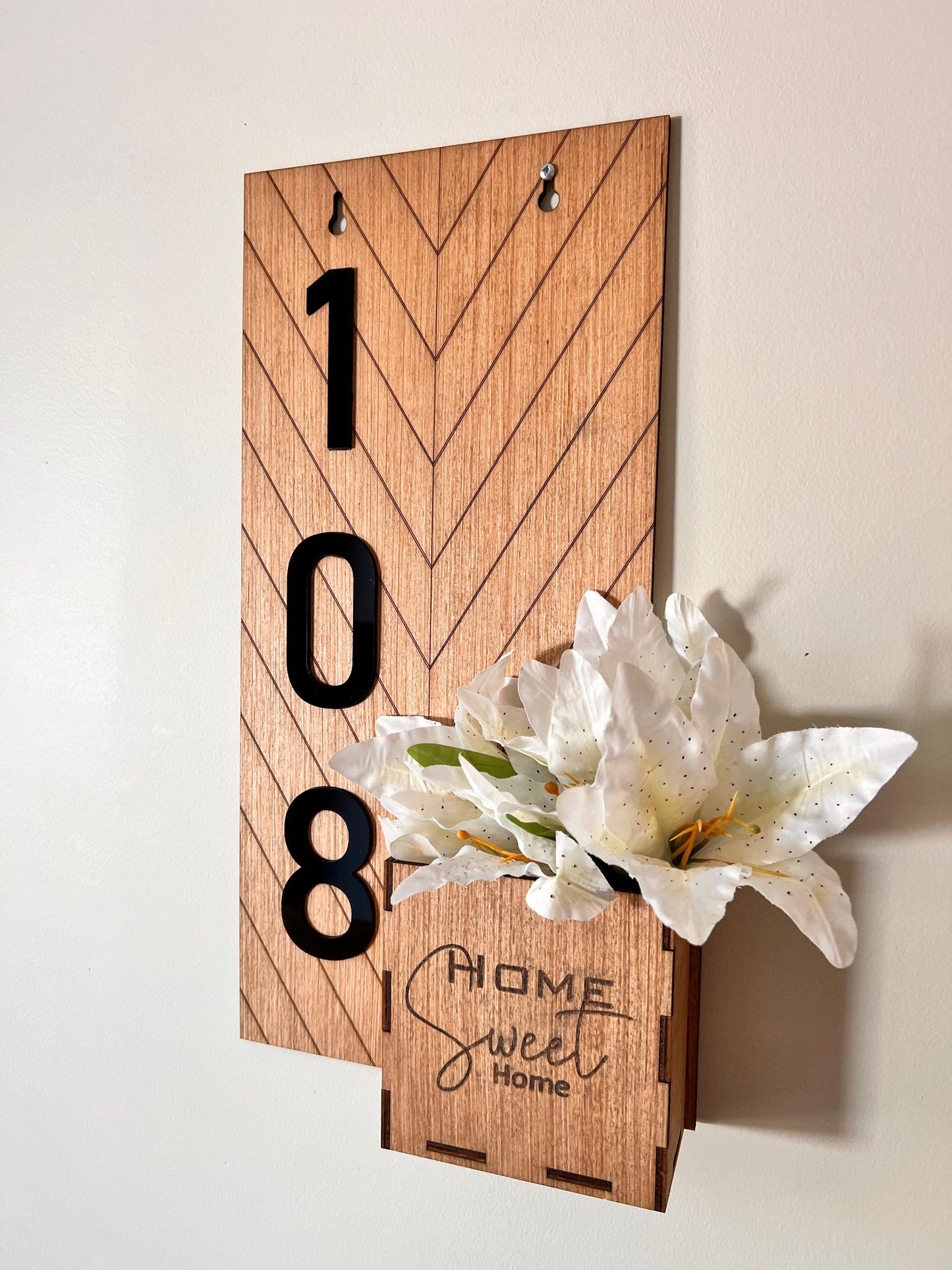 customized home sign/key holder