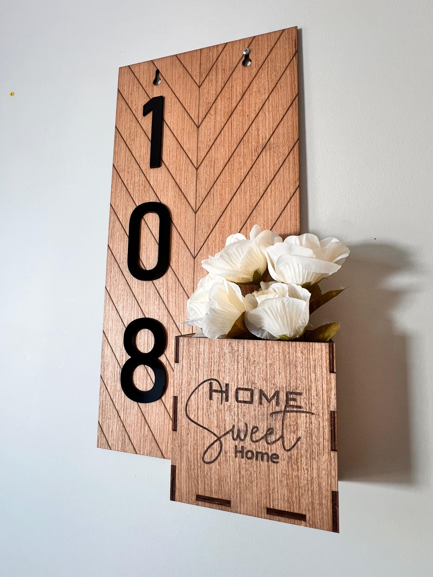 customized home sign/key holder